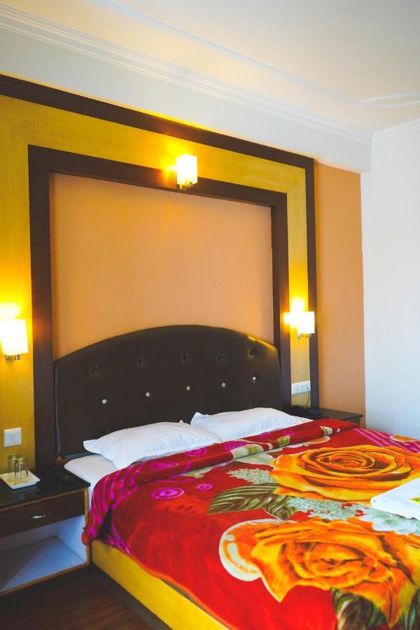 Hotel Akash Regency Manāli Εξωτερικό φωτογραφία