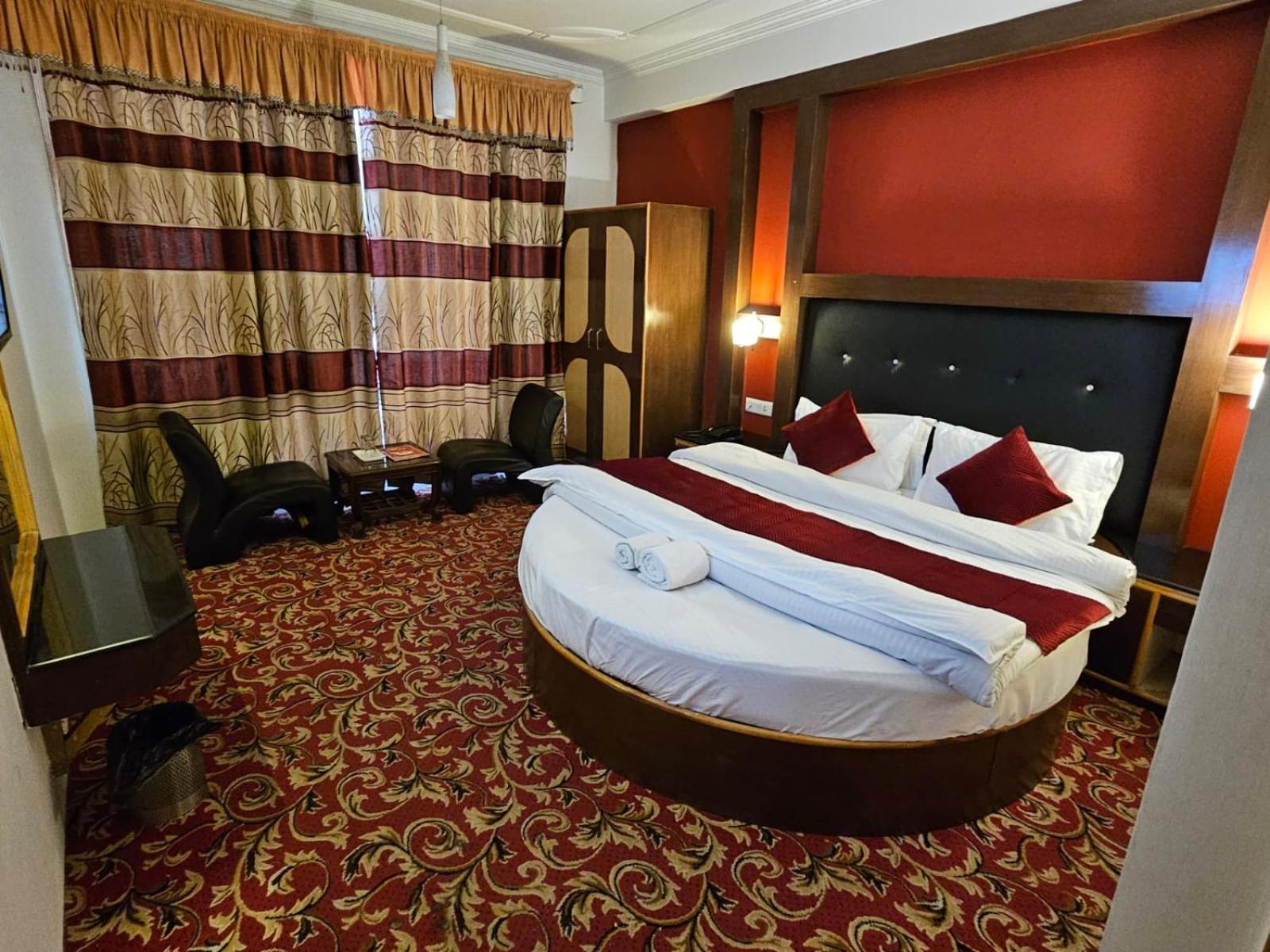 Hotel Akash Regency Manāli Εξωτερικό φωτογραφία